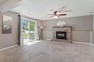 1053 Bridge St, Shoreview, MN 55126 - Photo 20