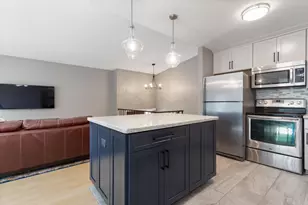 1053 Bridge St, Shoreview, MN 55126 - Photo 10