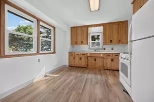 1220 Frisbie Ave, Maplewood, MN 55109 - Photo 6