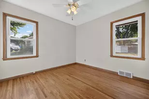 1220 Frisbie Ave, Maplewood, MN 55109 - Photo 18
