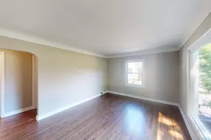 1051 Burke Ave W, Roseville, MN 55113 - Photo 2