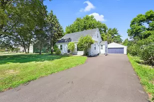 1051 Burke Ave W, Roseville, MN 55113 - Photo 1