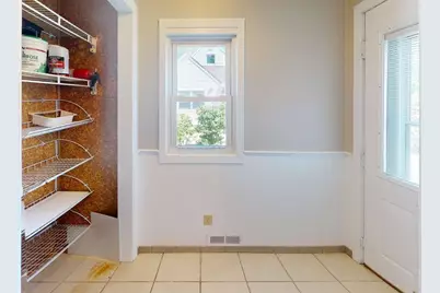 1051 Burke Avenue W, Roseville, MN 55113 - Photo 6