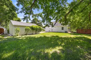 1051 Burke Ave W, Roseville, MN 55113 - Photo 28