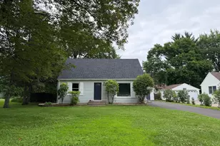 1051 Burke Ave W, Roseville, MN 55113 - Photo 20
