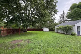 1051 Burke Ave W, Roseville, MN 55113 - Photo 14
