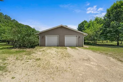 1041 River Drive, River Falls, WI 54022 - Photo 36