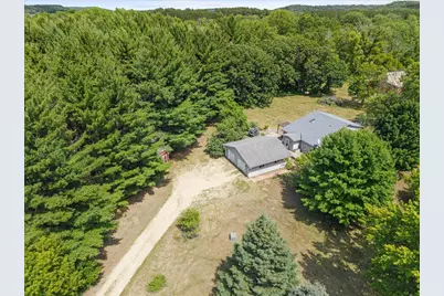 1041 River Drive, River Falls, WI 54022 - Photo 28