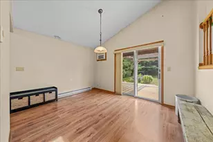 1041 River Dr, River Falls, WI 54022 - Photo 8