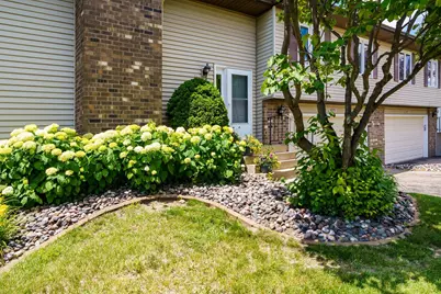 10375 Balsam Lane, Eden Prairie, MN 55347 - Photo 28