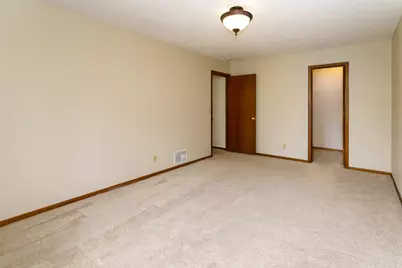 10375 Balsam Lane, Eden Prairie, MN 55347 - Photo 32