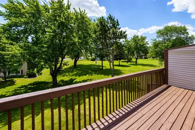 10375 Balsam Lane, Eden Prairie, MN 55347 - Photo 12