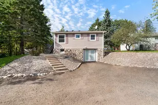 15 Rindahl Rd, Duluth, MN 55811 - Photo 1