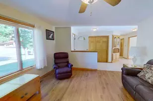 401 S Bruce Street S, Marshall, MN 56258 - Photo 6