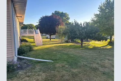 401 S Bruce Street S, Marshall, MN 56258 - Photo 4