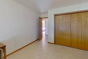 401 S Bruce Street S, Marshall, MN 56258 - Photo 24
