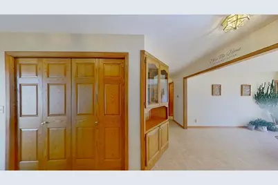 401 S Bruce Street S, Marshall, MN 56258 - Photo 8
