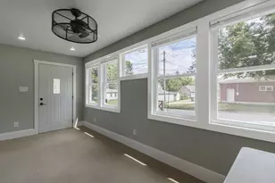 103 E 4th St, Hanska, MN 56041 - Photo 2