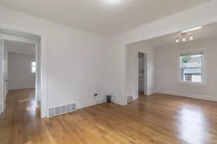 103 E 4th St, Hanska, MN 56041 - Photo 10