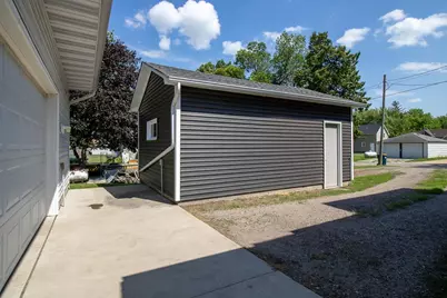 103 E 4th Street, Hanska, MN 56041 - Photo 38