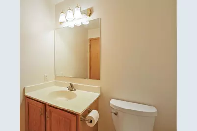 2337 Manuela Drive, Chaska, MN 55318 - Photo 18
