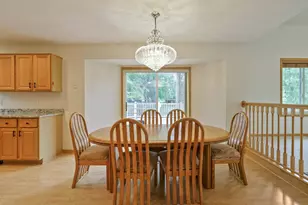 2337 Manuela Dr, Chaska, MN 55318 - Photo 10