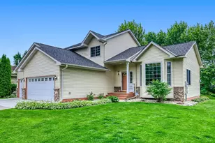 2337 Manuela Dr, Chaska, MN 55318 - Photo 2