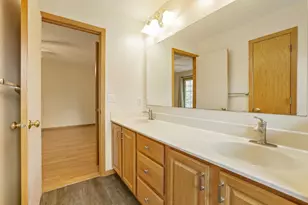 2337 Manuela Dr, Chaska, MN 55318 - Photo 26