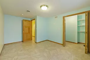 2337 Manuela Dr, Chaska, MN 55318 - Photo 38