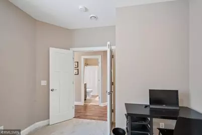 605 Liberty Way, Vadnais Heights, MN 55127 - Photo 20