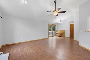 17609 Lorence Way, Eden Prairie, MN 55346 - Photo 4