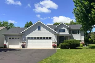 1263 Stone Ridge Rd, Sauk Rapids, MN 56379 - Photo 1