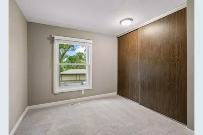2401 Unity Avenue N, Golden Valley, MN 55422 - Photo 24