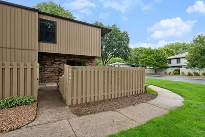 2401 Unity Avenue N, Golden Valley, MN 55422 - Photo 2