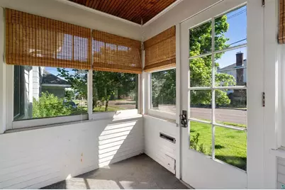 928 N 19th Avenue E, Duluth, MN 55812 - Photo 4