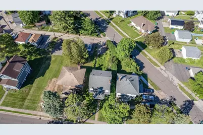 928 N 19th Avenue E, Duluth, MN 55812 - Photo 2