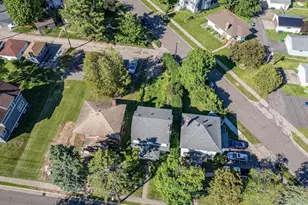 928 N 19th Ave E, Duluth, MN 55812 - Photo 2