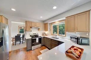 13865 Forest Hill Rd, Eden Prairie, MN 55346 - Photo 22