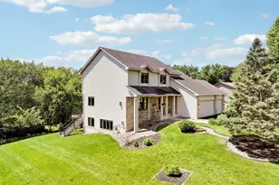 13865 Forest Hill Rd, Eden Prairie, MN 55346 - Photo 2
