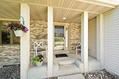 13865 Forest Hill Road, Eden Prairie, MN 55346 - Photo 4