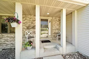 13865 Forest Hill Rd, Eden Prairie, MN 55346 - Photo 4