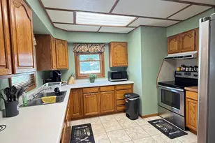 1019 Central St W, Bagley, MN 56621 - Photo 8