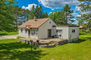 1019 Central St W, Bagley, MN 56621 - Photo 2