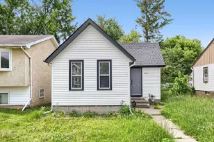 1024 Geranium Ave E, Saint Paul, MN 55106 - Photo 2