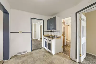 1024 Geranium Avenue E, Saint Paul, MN 55106 - Photo 6