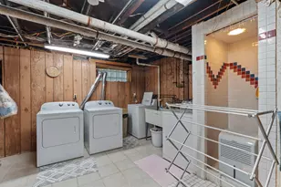 1200 Laurel Ave, Saint Paul, MN 55104 - Photo 66