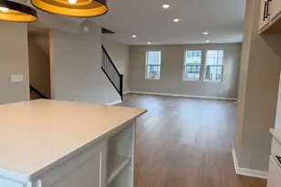 851 Sweetwater Dr, Saint Paul, MN 55116 - Photo 10