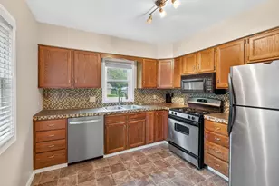 413 3rd Ave E, Shakopee, MN 55379 - Photo 10