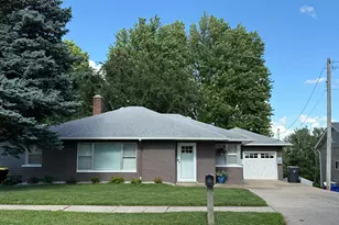 435 4th St SW, Plainview, MN 55964 - Photo 1
