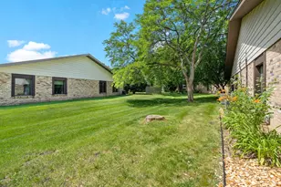 1221 Archer Ln N, Plymouth, MN 55447 - Photo 6
